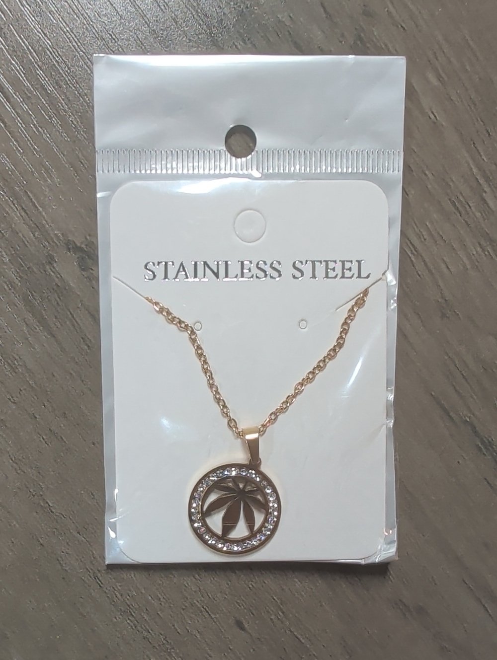 Stainless Steel Pendant Necklace *New Still Wrapped*